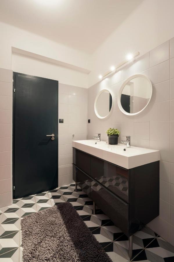 New Design Apartment By Gozsdu Court Budapest Exterior foto