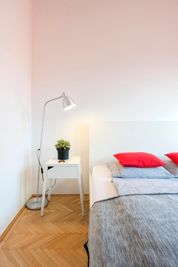 New Design Apartment By Gozsdu Court Budapest Exterior foto